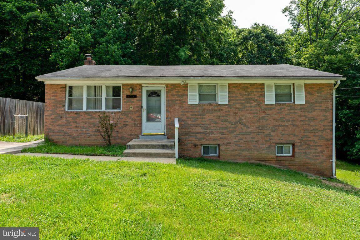 8716 Oakdale Street - Photo 1