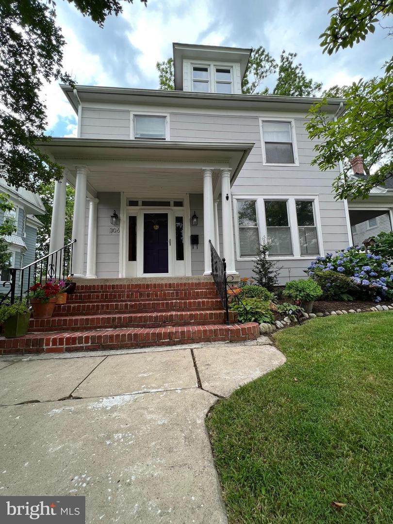 306 Belvedere Avenue - Photo 1