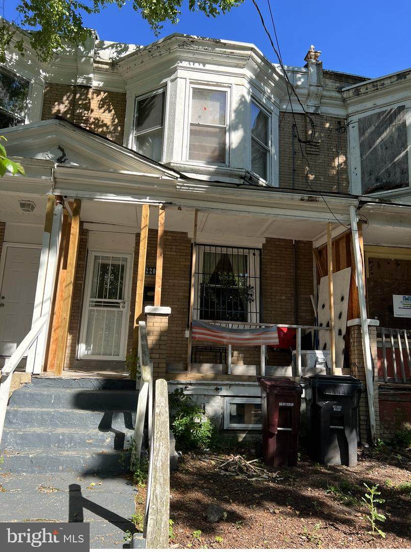 2203 Pine Street - Photo 1