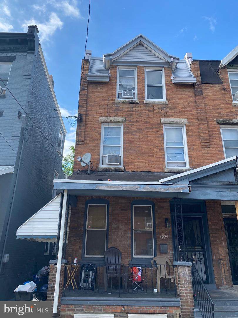 4229 Stiles Street - Photo 1