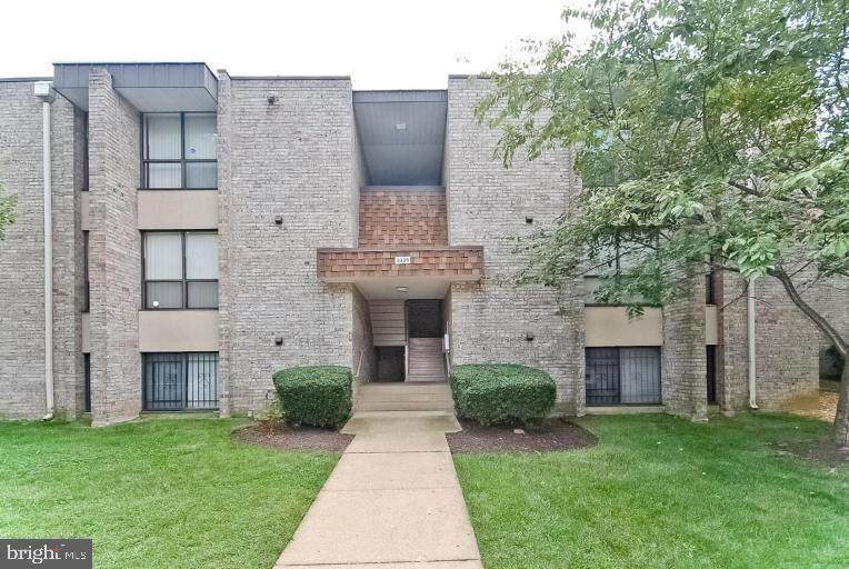 3325 Huntley Square Drive - Photo 1