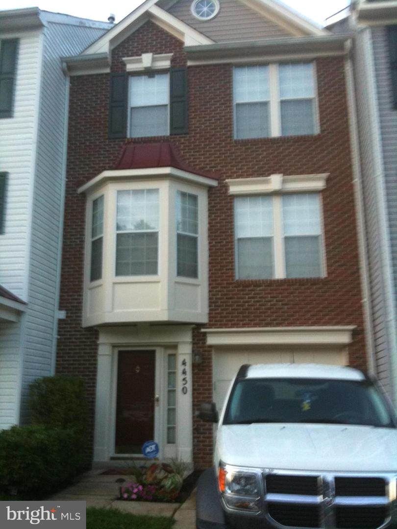 4450 Swindon Terrace - Photo 1