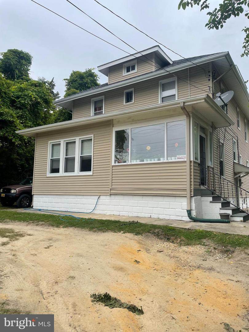 436 California Avenue - Photo 1