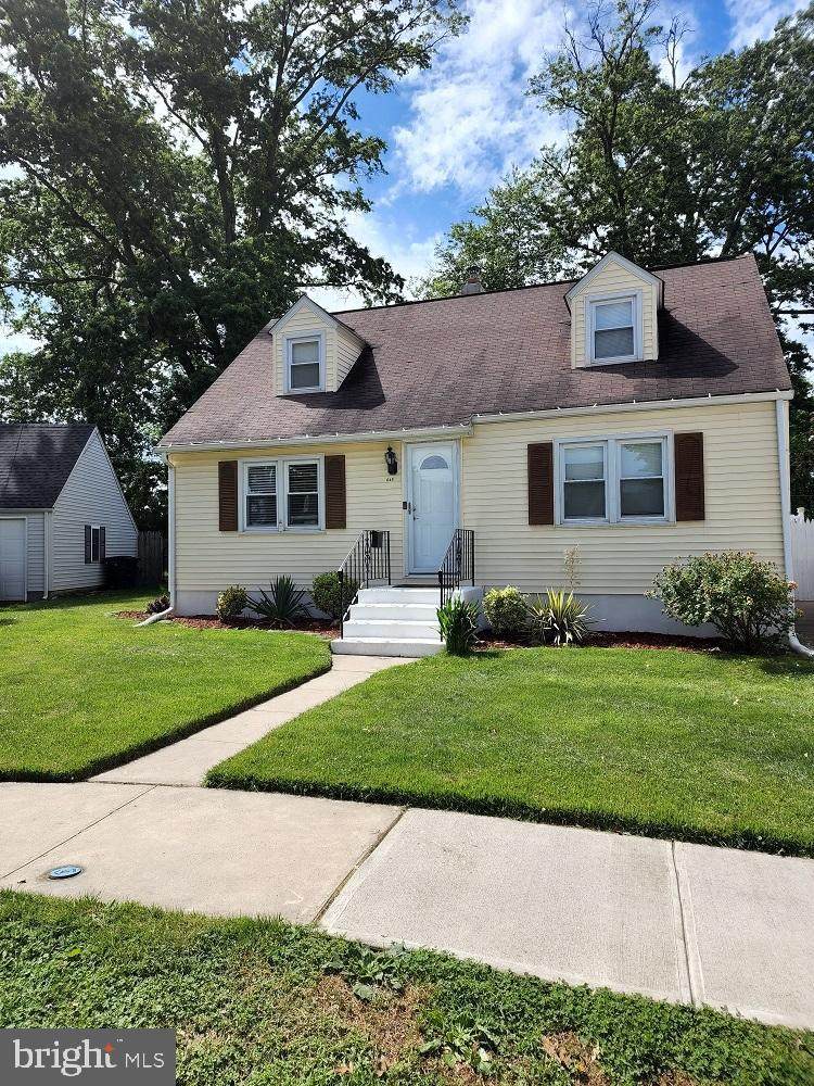 648 Osborne Avenue - Photo 1