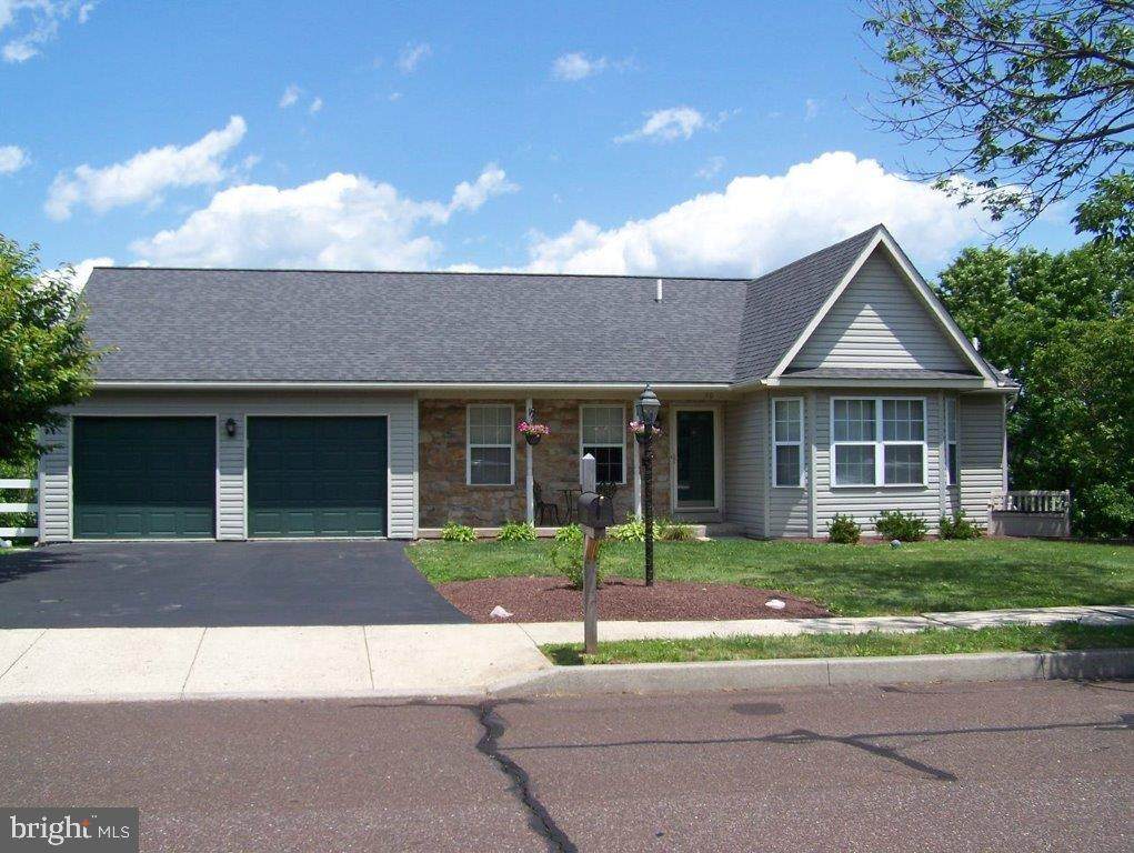 30 Greenleaf Circle - Photo 1