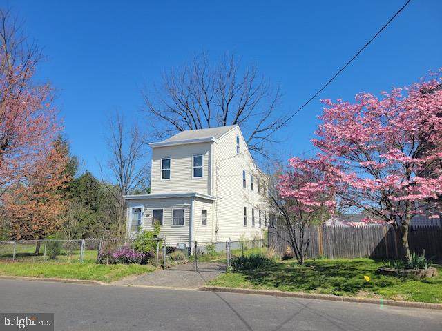 42 Helen Avenue - Photo 1