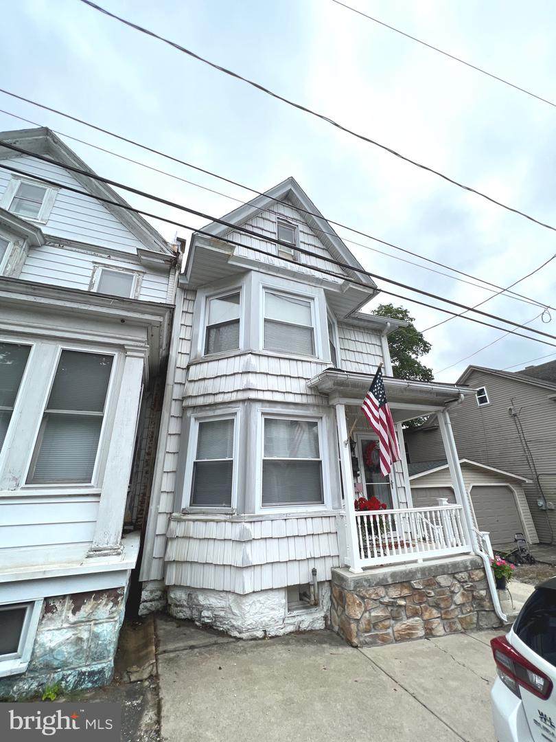 133 East Street - Photo 1