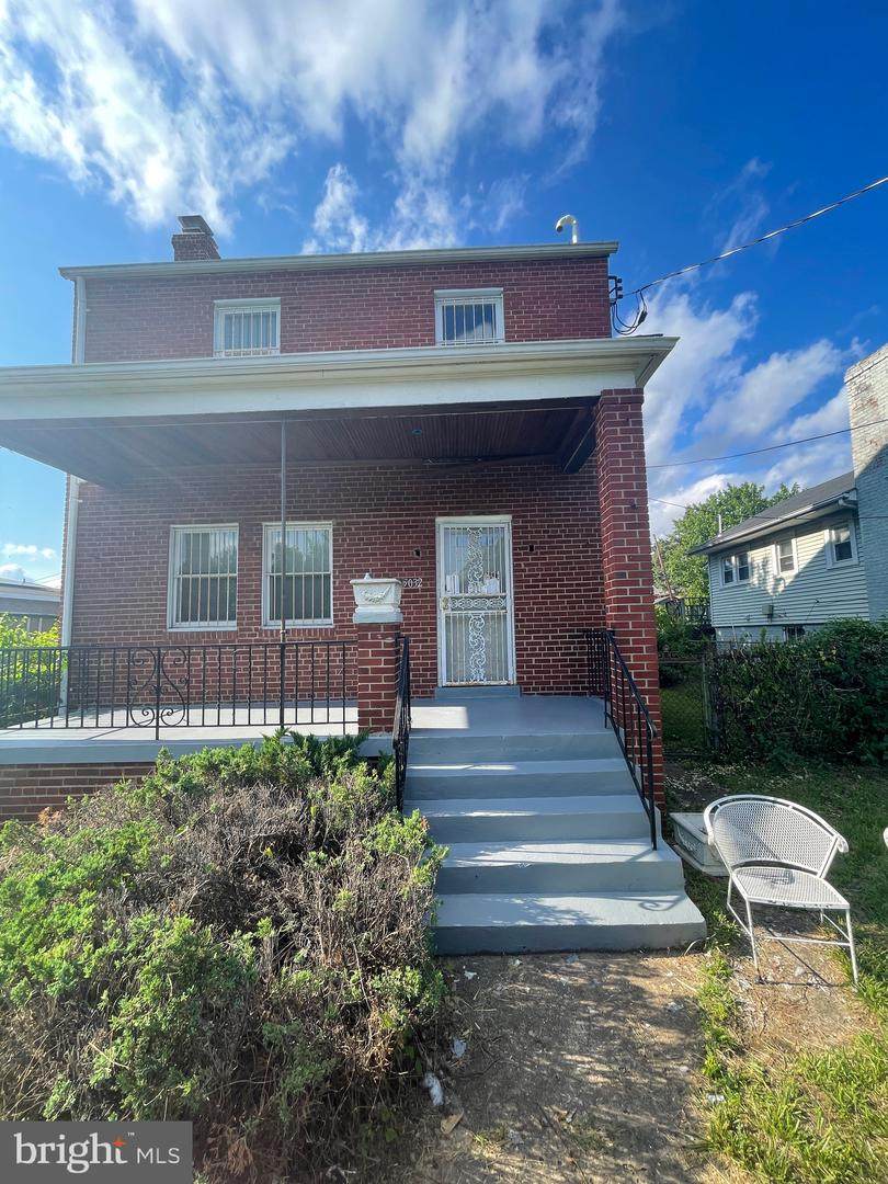 5032 Capitol Street - Photo 1