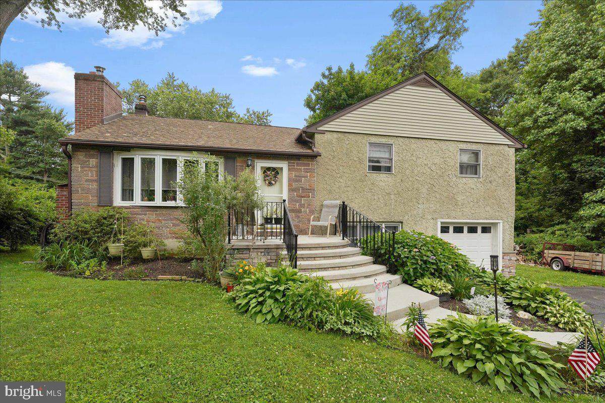 22 Pennsbury Way - Photo 1