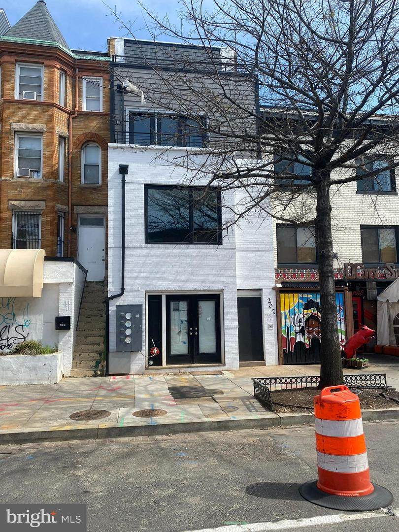 207 Florida Avenue - Photo 1