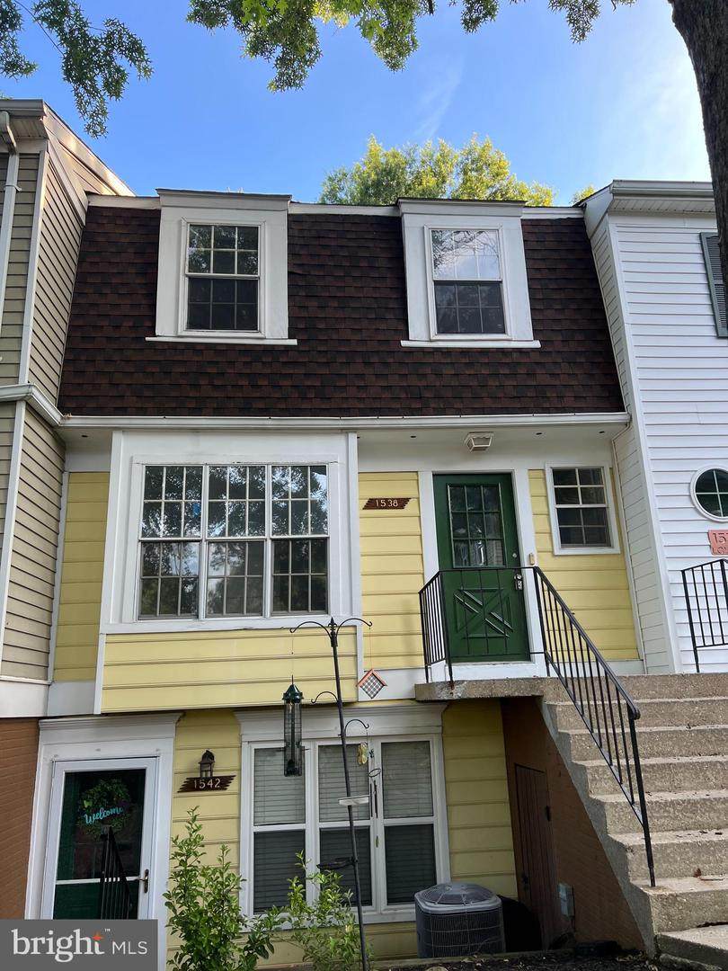 1538 Lowell Court - Photo 1