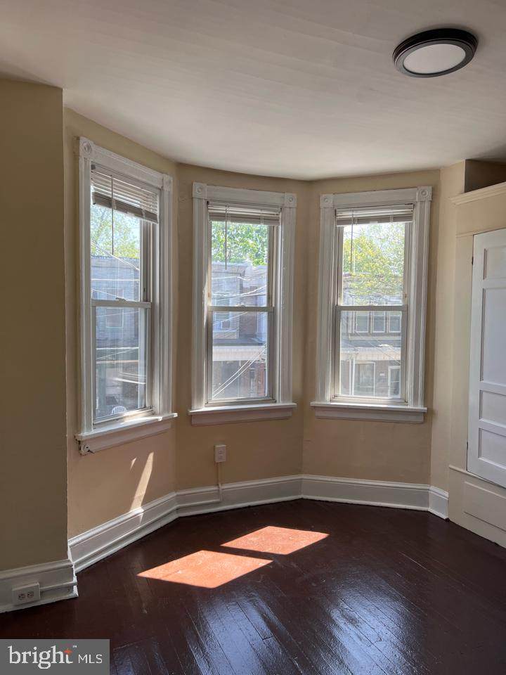 1055 Thurman Street - Photo 1