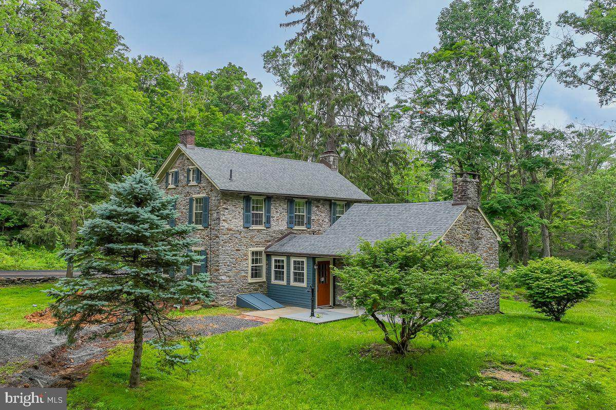 1067 Thatcher Road - Photo 1
