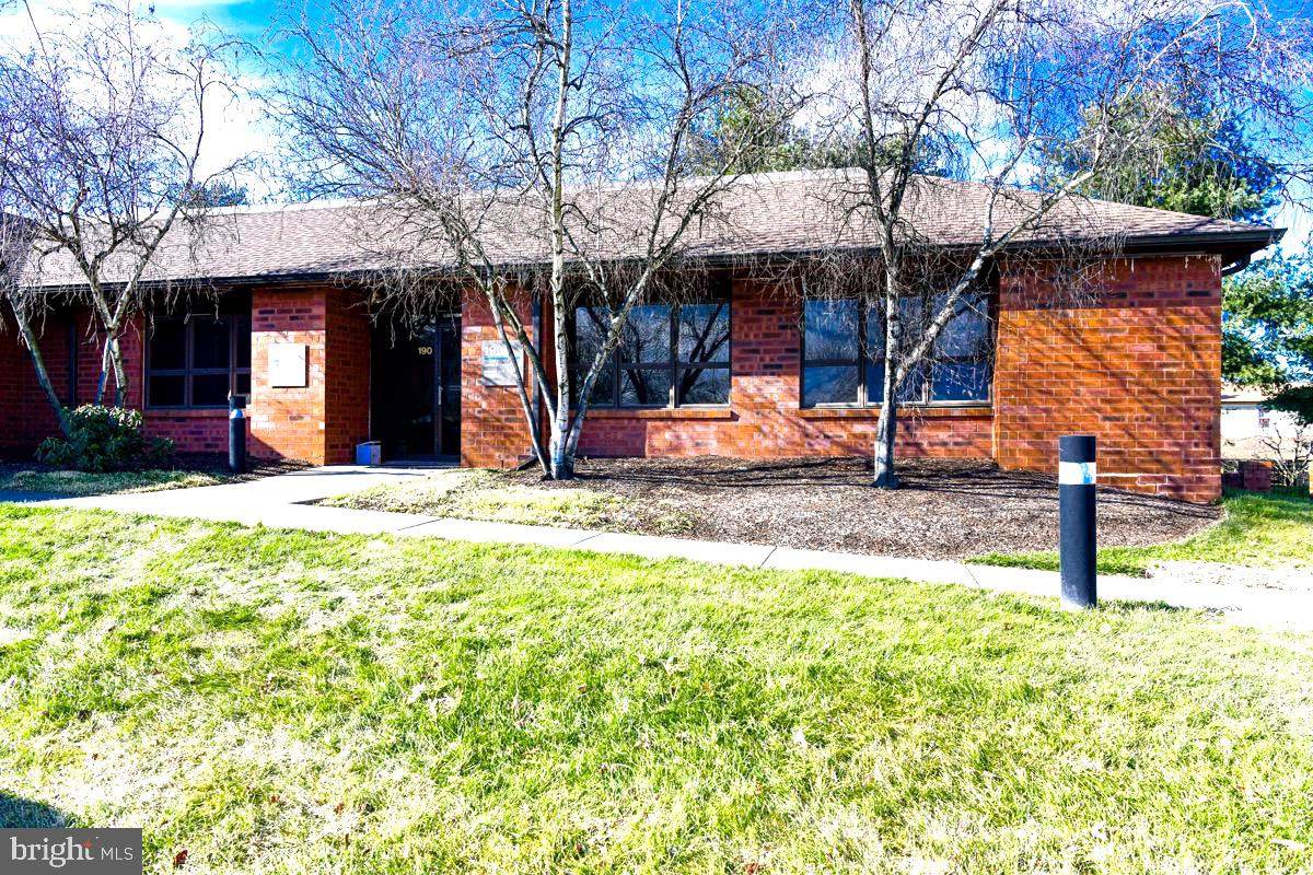 2201 Ridgewood Road - Photo 1