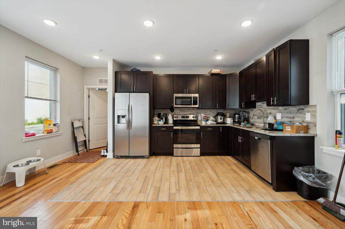 1312 N 18Th St - Photo 1