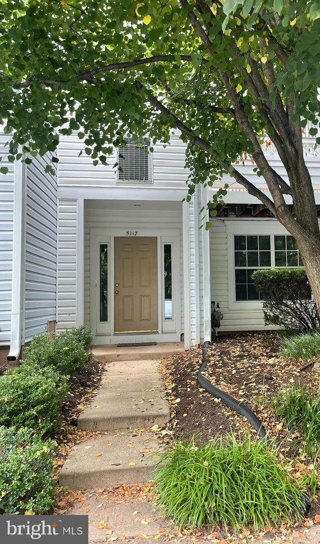 5117 Palmetto Bay Court - Photo 1