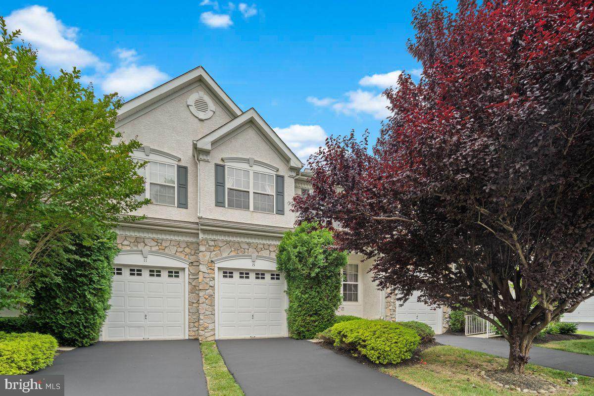 15 Henley Drive - Photo 1