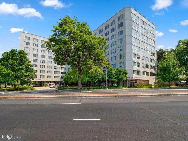 2475 Virginia Avenue - Photo 1