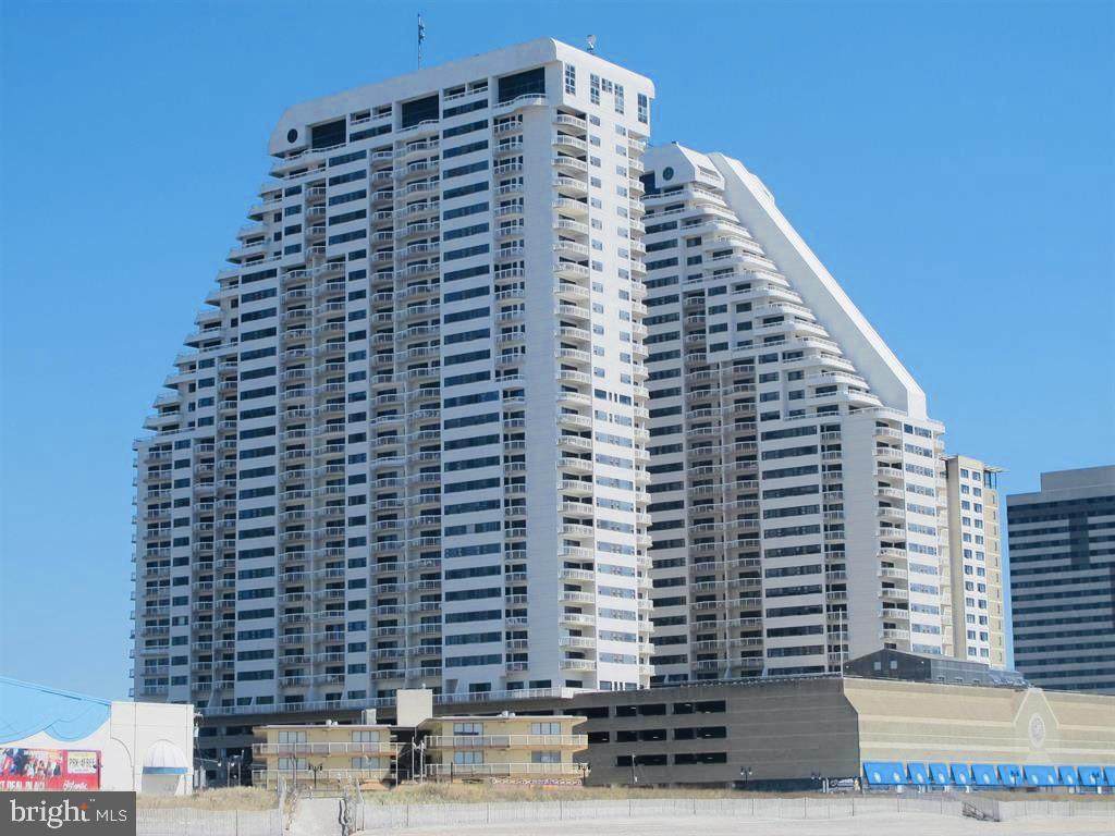 3101 Boardwalk - Photo 1