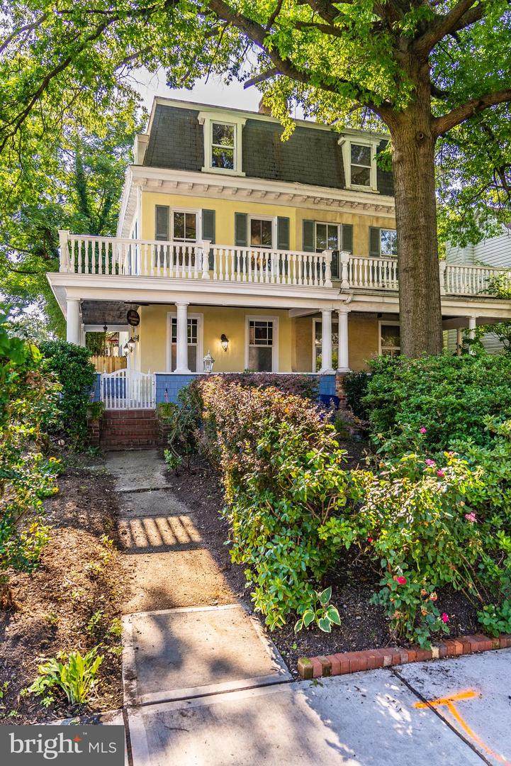 3911 Greenmount Avenue - Photo 1
