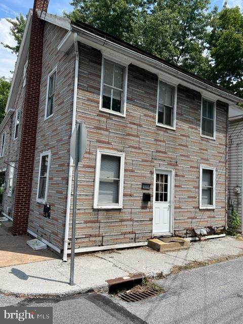 1141 3RD Street - Photo 1