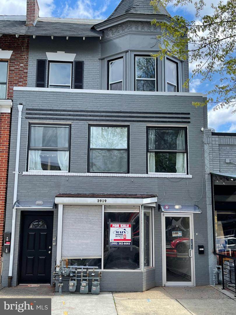 3919 14TH Street - Photo 1