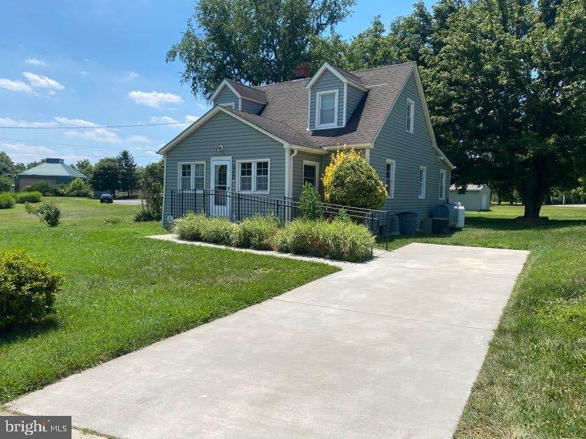6748 Freetown Road - Photo 1