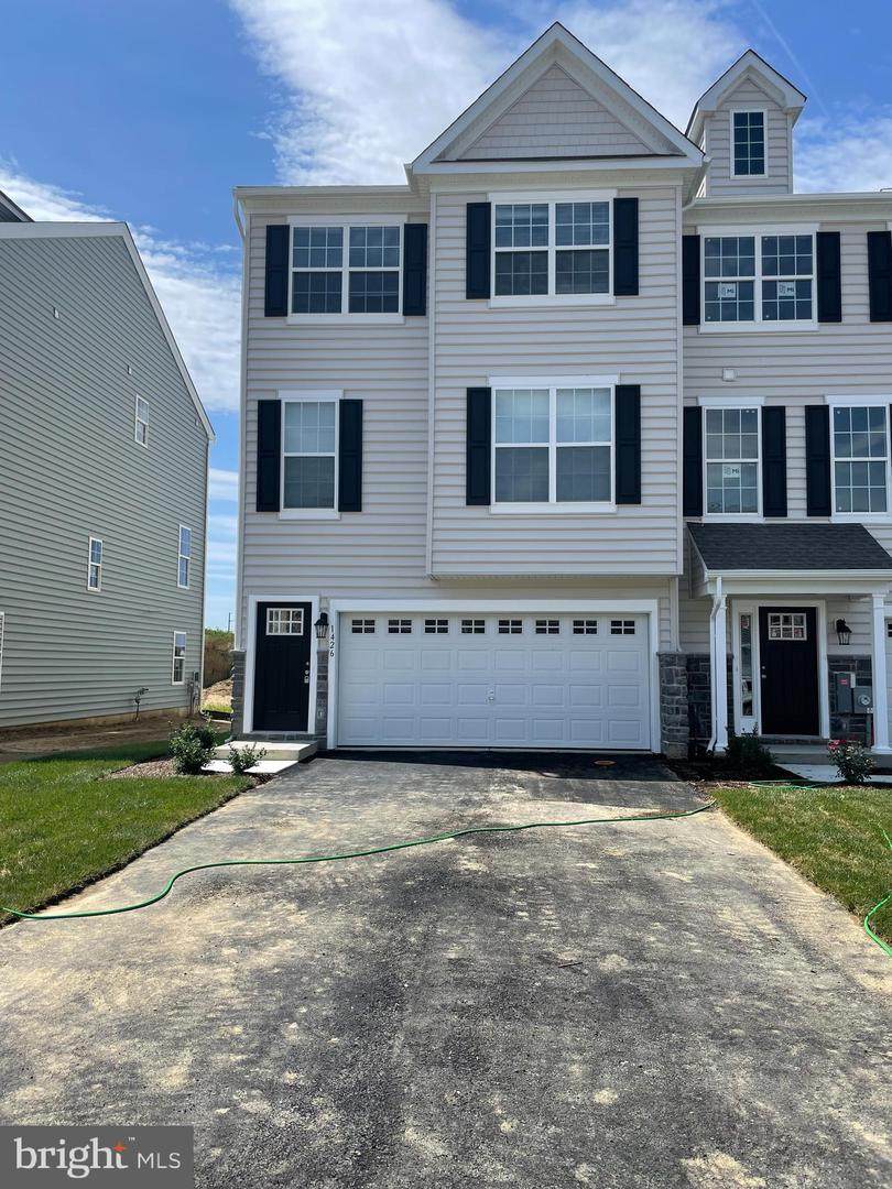 1426 Carrick Court - Photo 1