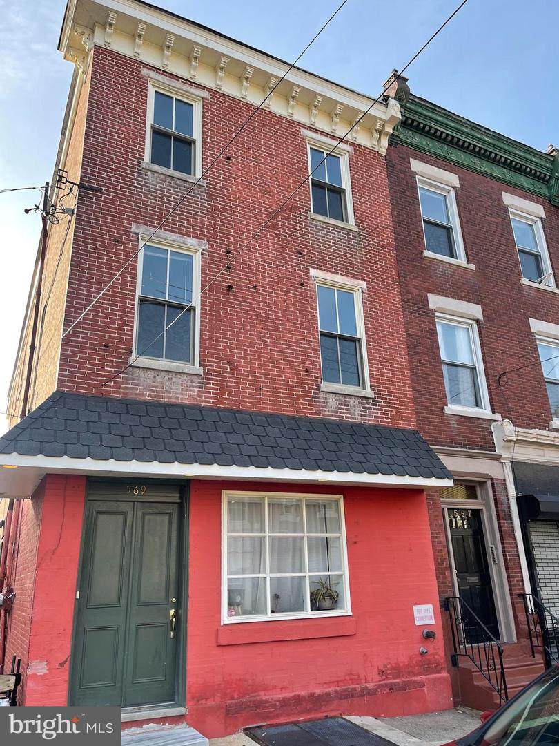 569 20TH Street - Photo 1