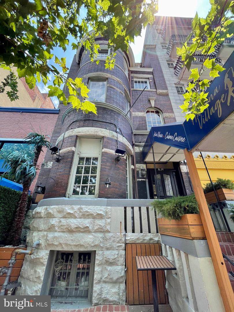 1834 Columbia Road - Photo 1