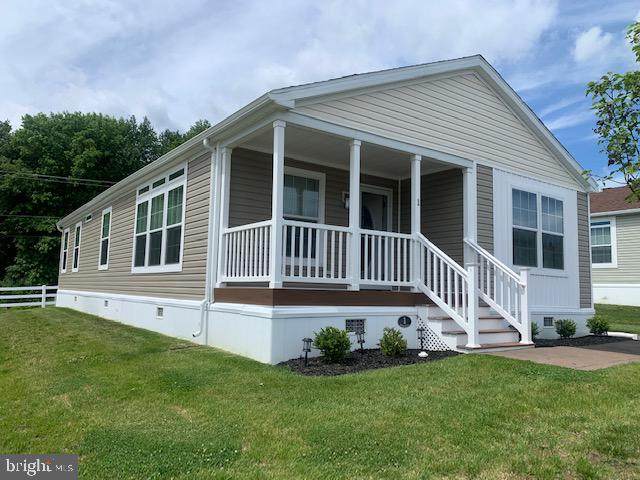 1 White Oak Drive - Photo 1