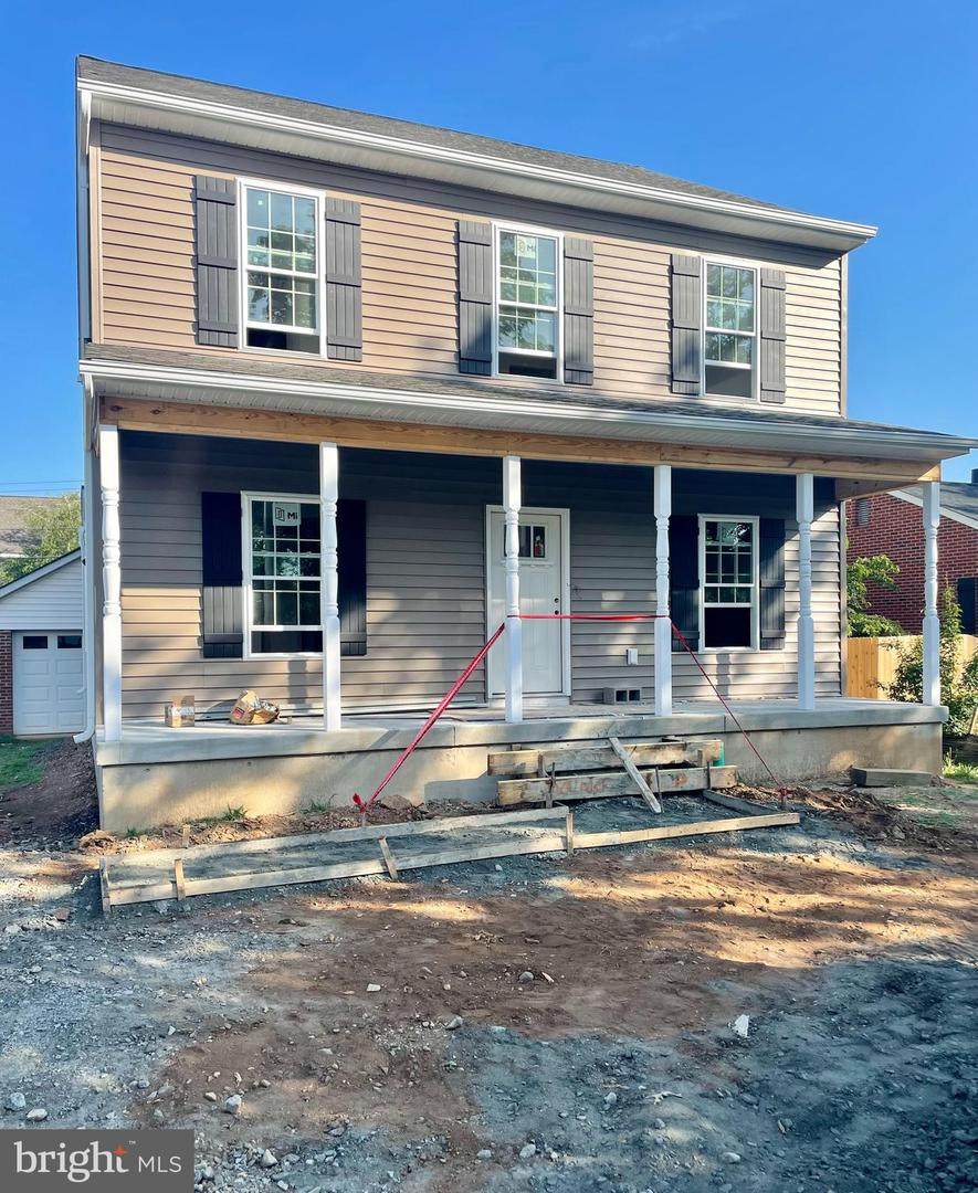 503 Woodford Street - Photo 1