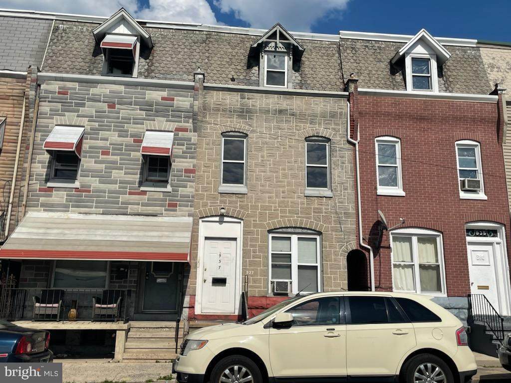 937 9TH Street - Photo 1