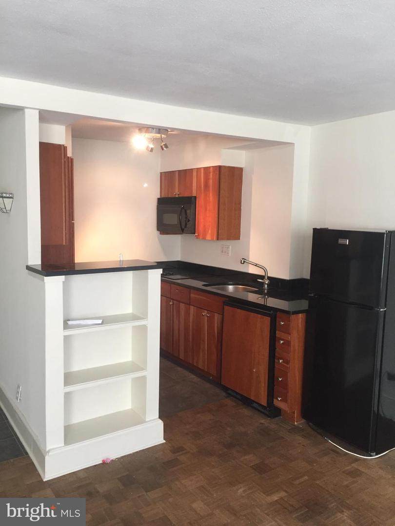 224 Rittenhouse Square - Photo 1