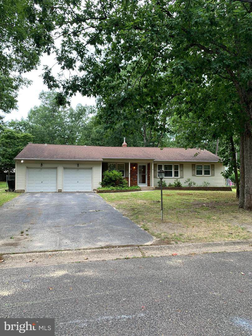 8 Lilac Lane - Photo 1