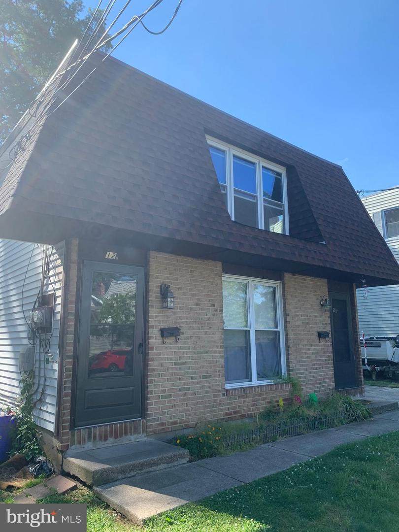 12 Wayne Terrace - Photo 1