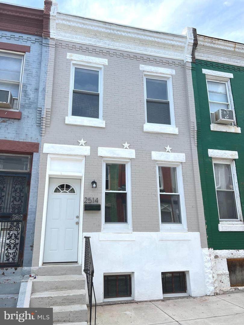 2514 Douglas Street - Photo 1