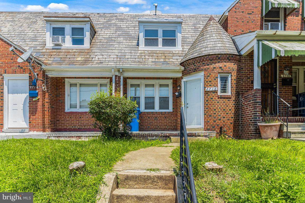 2716 Preston Street - Photo 1