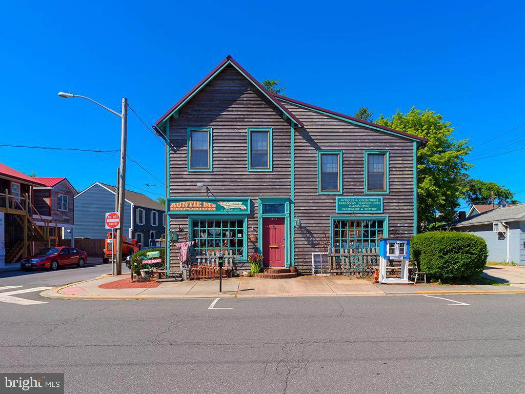 116 3RD Street - Photo 1