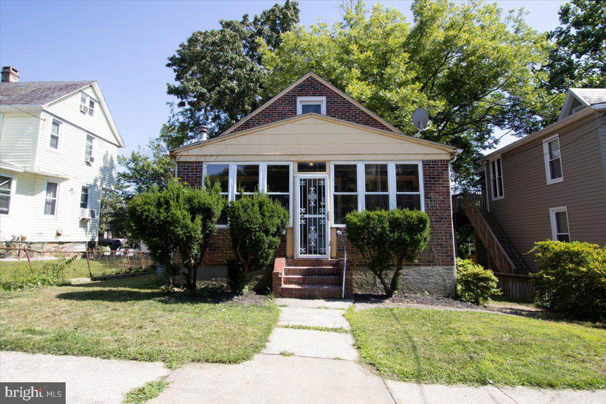 2507 List Avenue - Photo 1