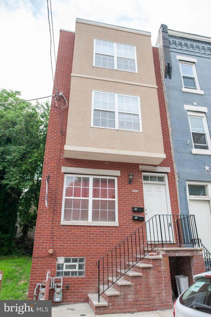 2044 18TH Street - Photo 1
