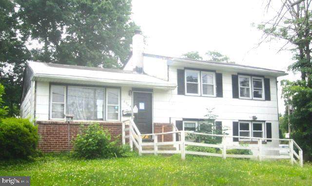 200 Hendrickson Avenue - Photo 1