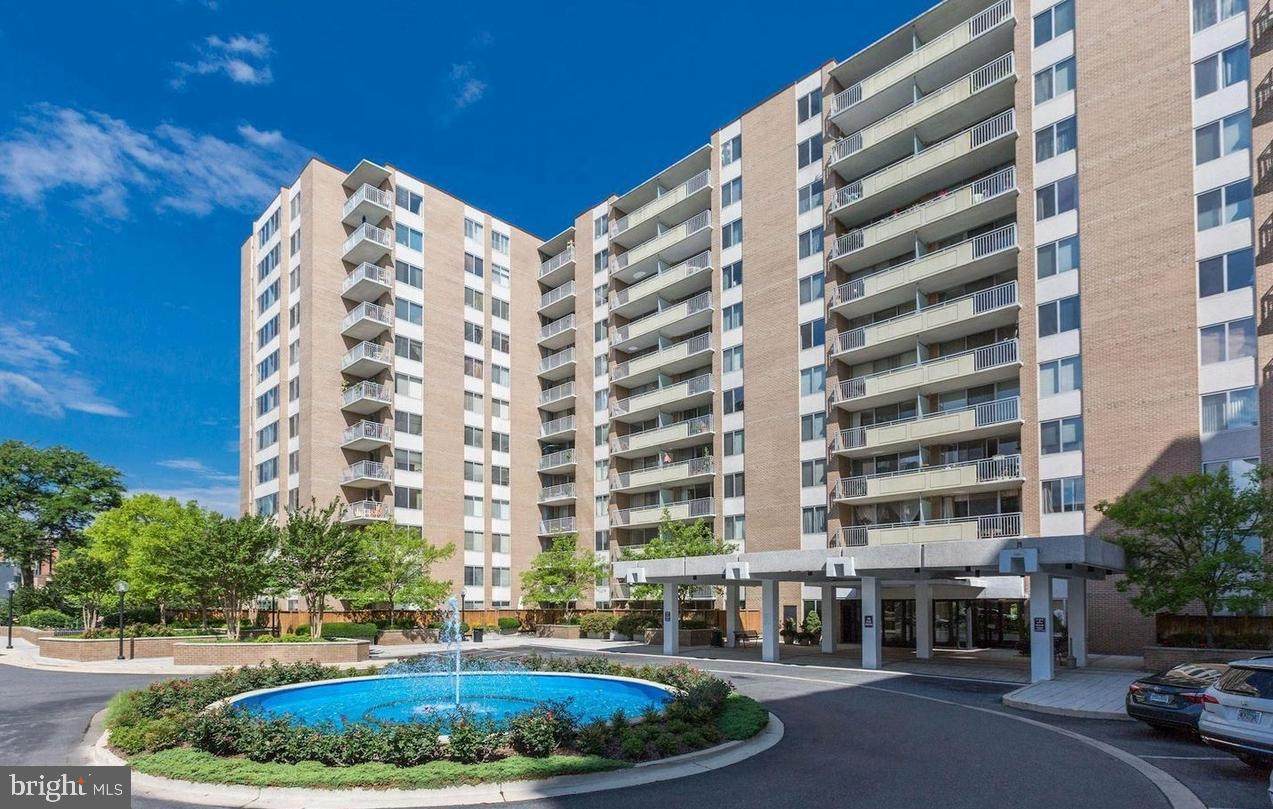 3001 Veazey Terrace - Photo 1