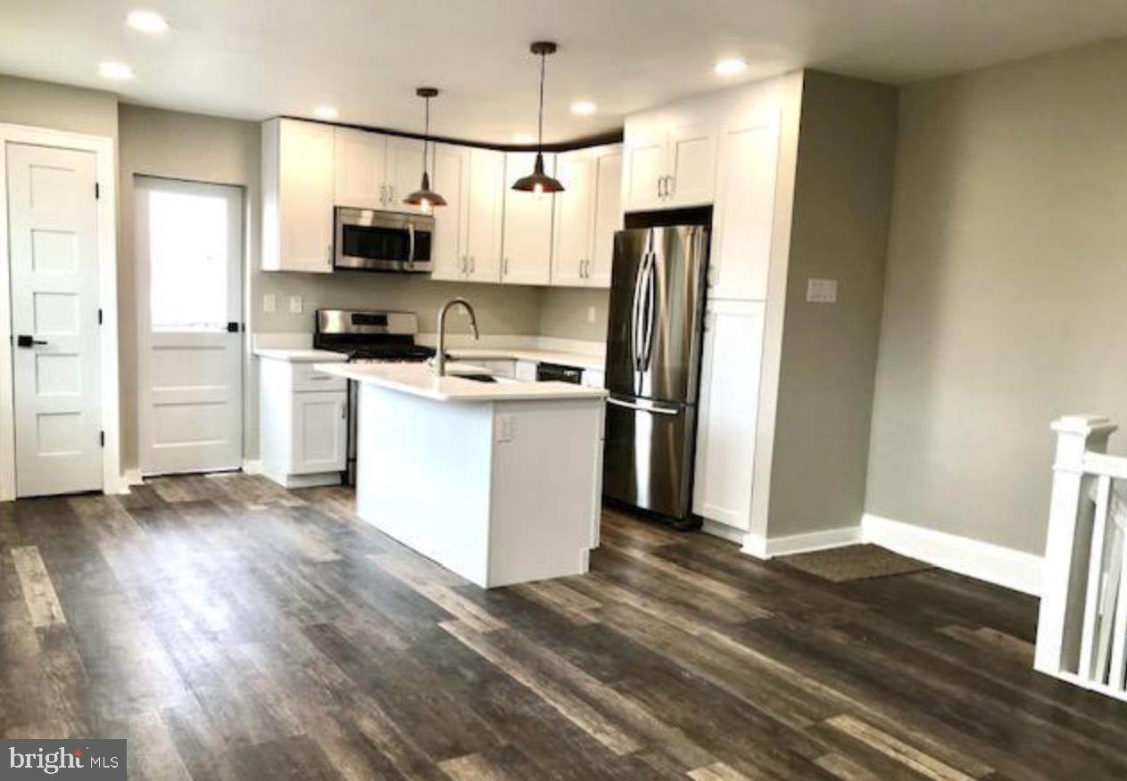 1311 9TH Street - Photo 1