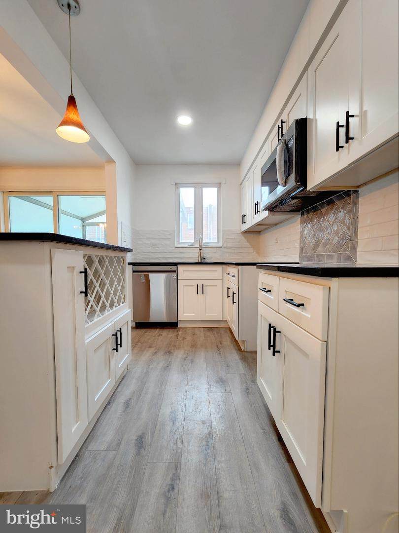 5858 Akron Street - Photo 1
