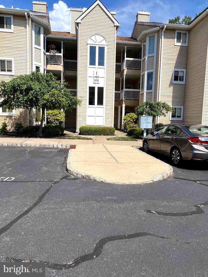 493 Silvia Street - Photo 1
