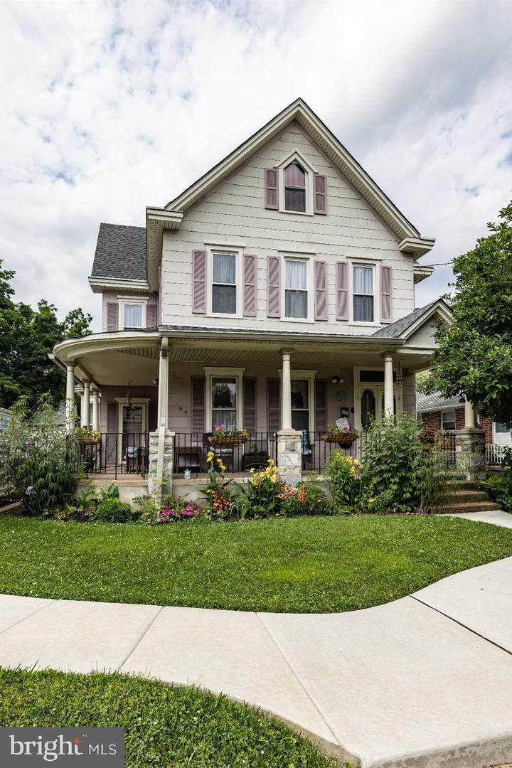 57 Kings Highway - Photo 1
