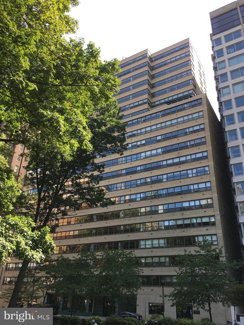 1806-18 Rittenhouse Square - Photo 1