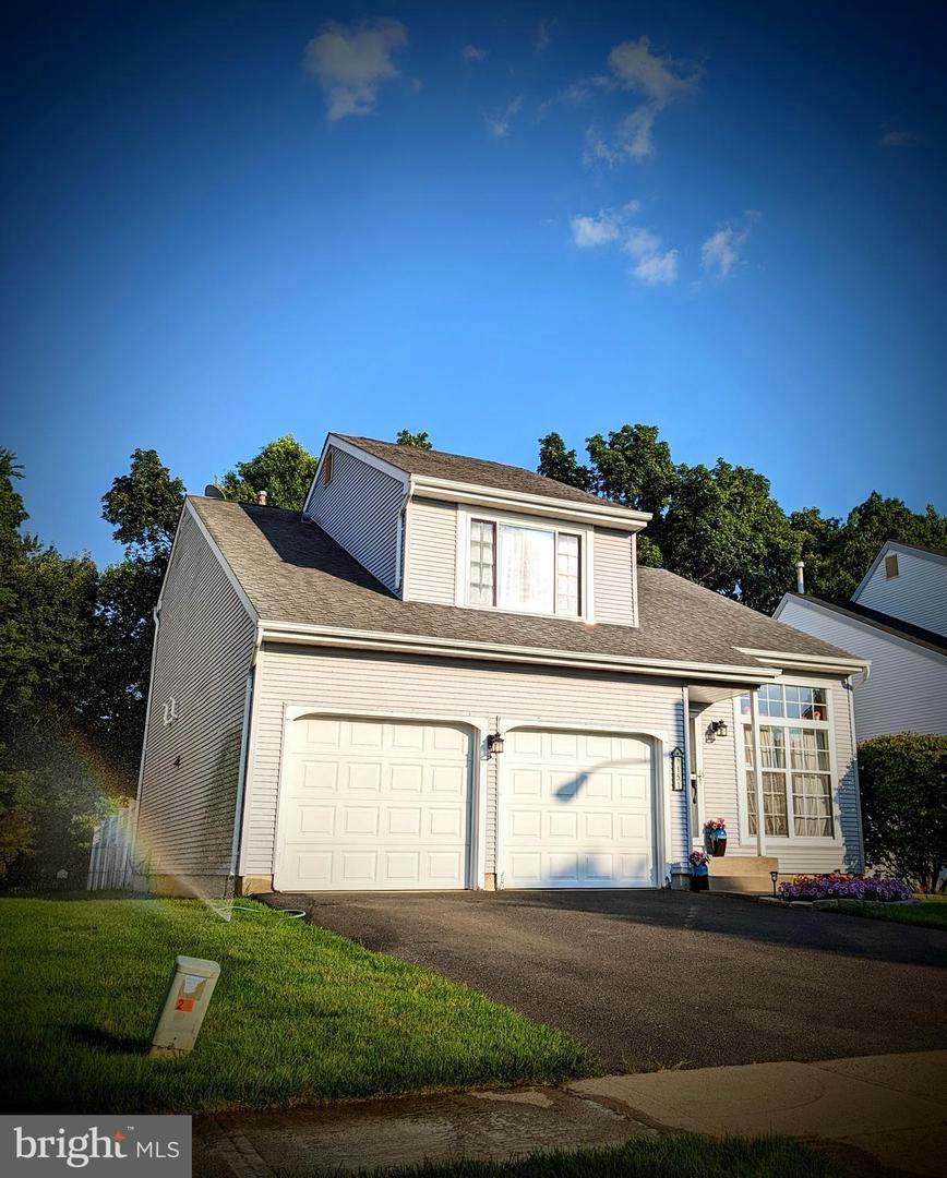 151 Ridgewood Way - Photo 1