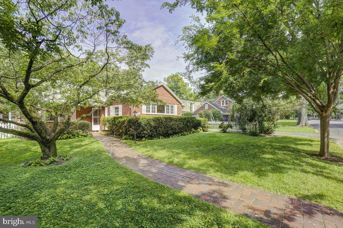 4500 48TH Street - Photo 1